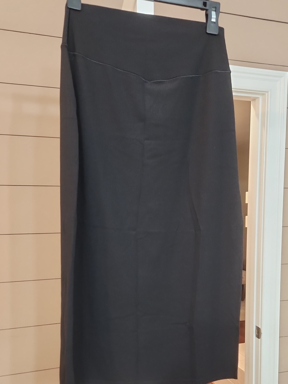 aerie Black Ribbed Midi Skirt w/Side Slit.Also Have Blue, Cream & Navy Avail - Picture 3 of 9
